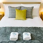 Joivy Great Location! Heart Of City Centre 3Bed Apartment